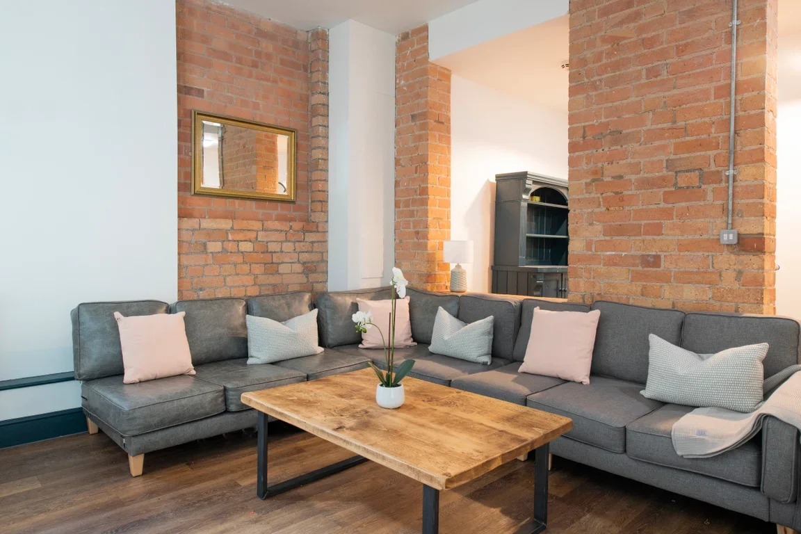 Flat Welford Road in Leicester