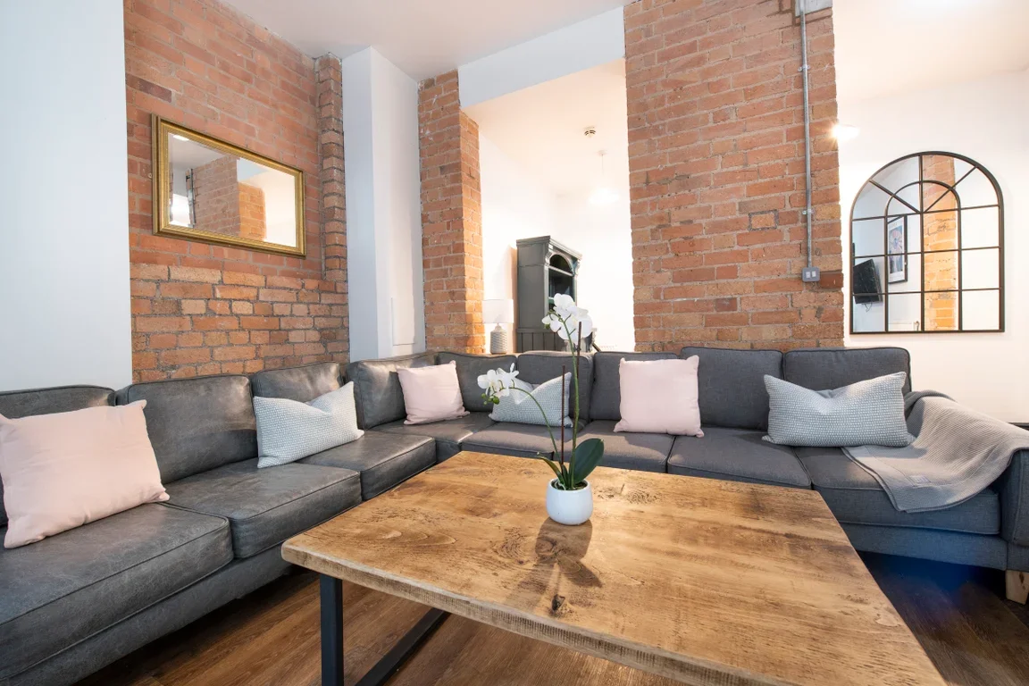 Flat Welford Road in Leicester