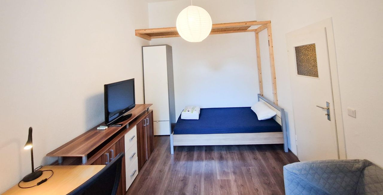 Zimmer Reisholzer Straße in Düsseldorf