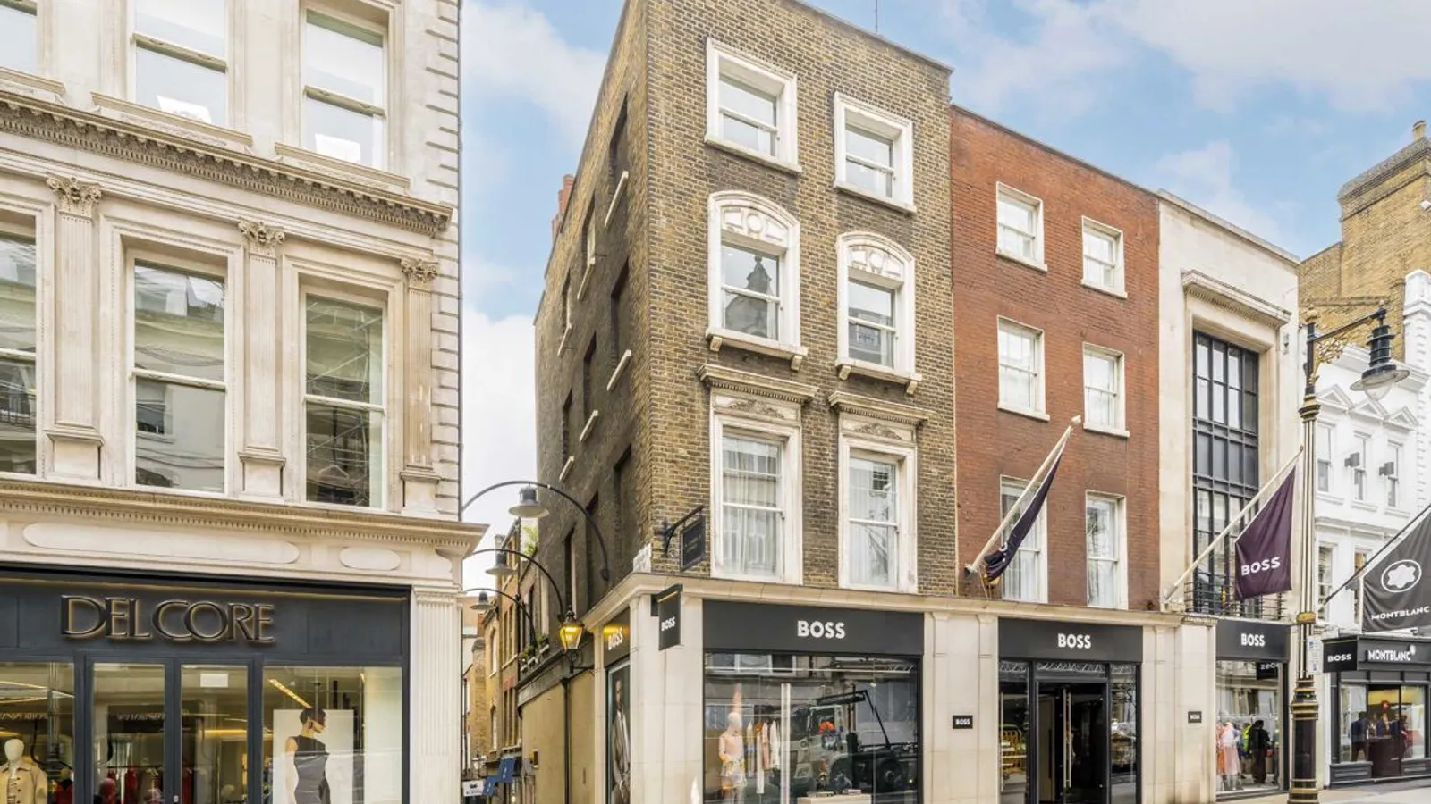 Flat Lancashire Court in City of Westminster
