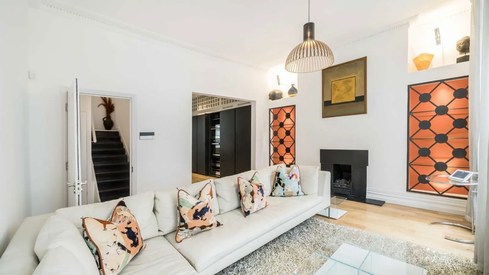 Flat Lancashire Court in City of Westminster