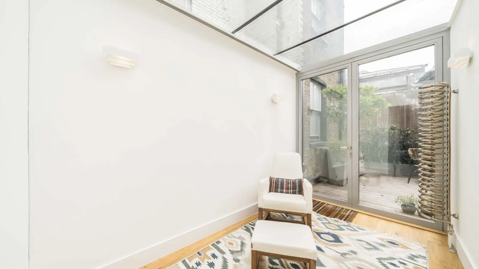 Flat Lancashire Court in City of Westminster