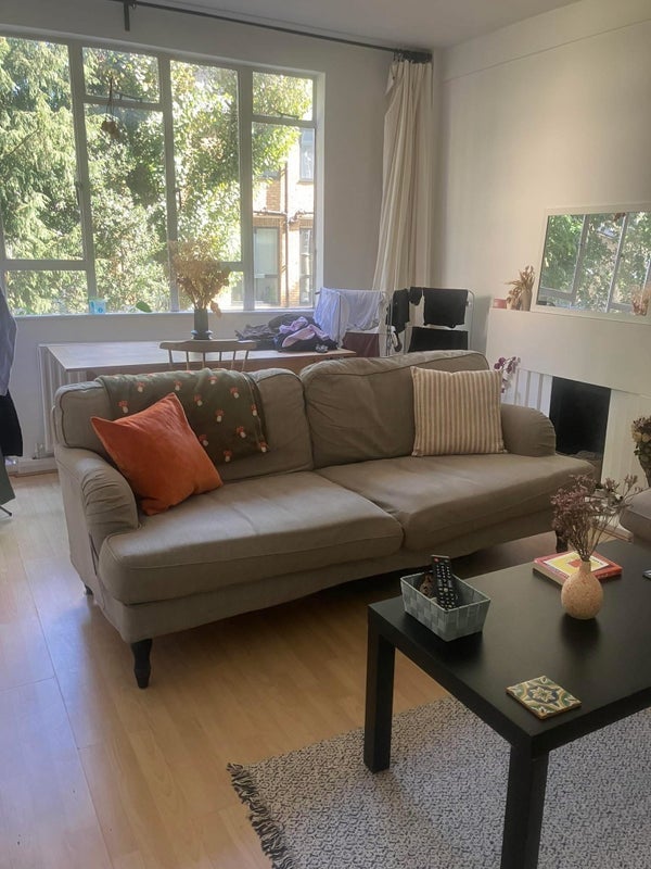 Room Thurleigh Court in Greater London