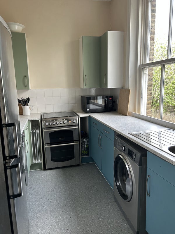 Room Cranworth Gardens in Greater London