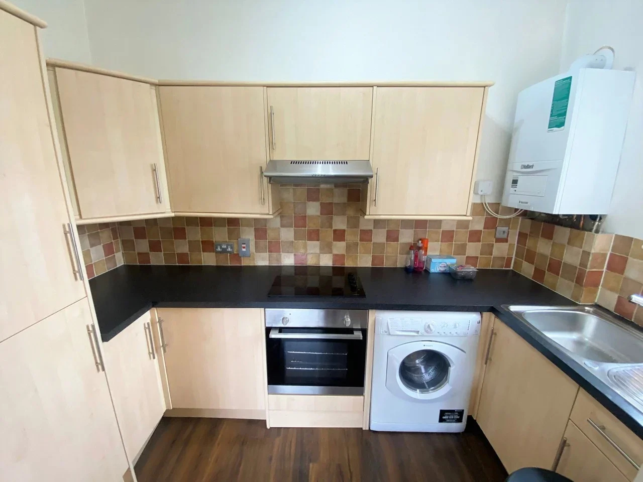 Flat Coombe Lane in Greater London