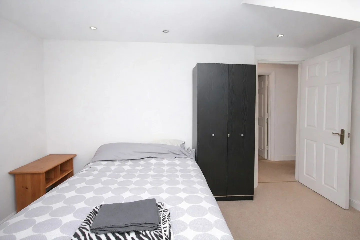 Flat Leabank View in Greater London