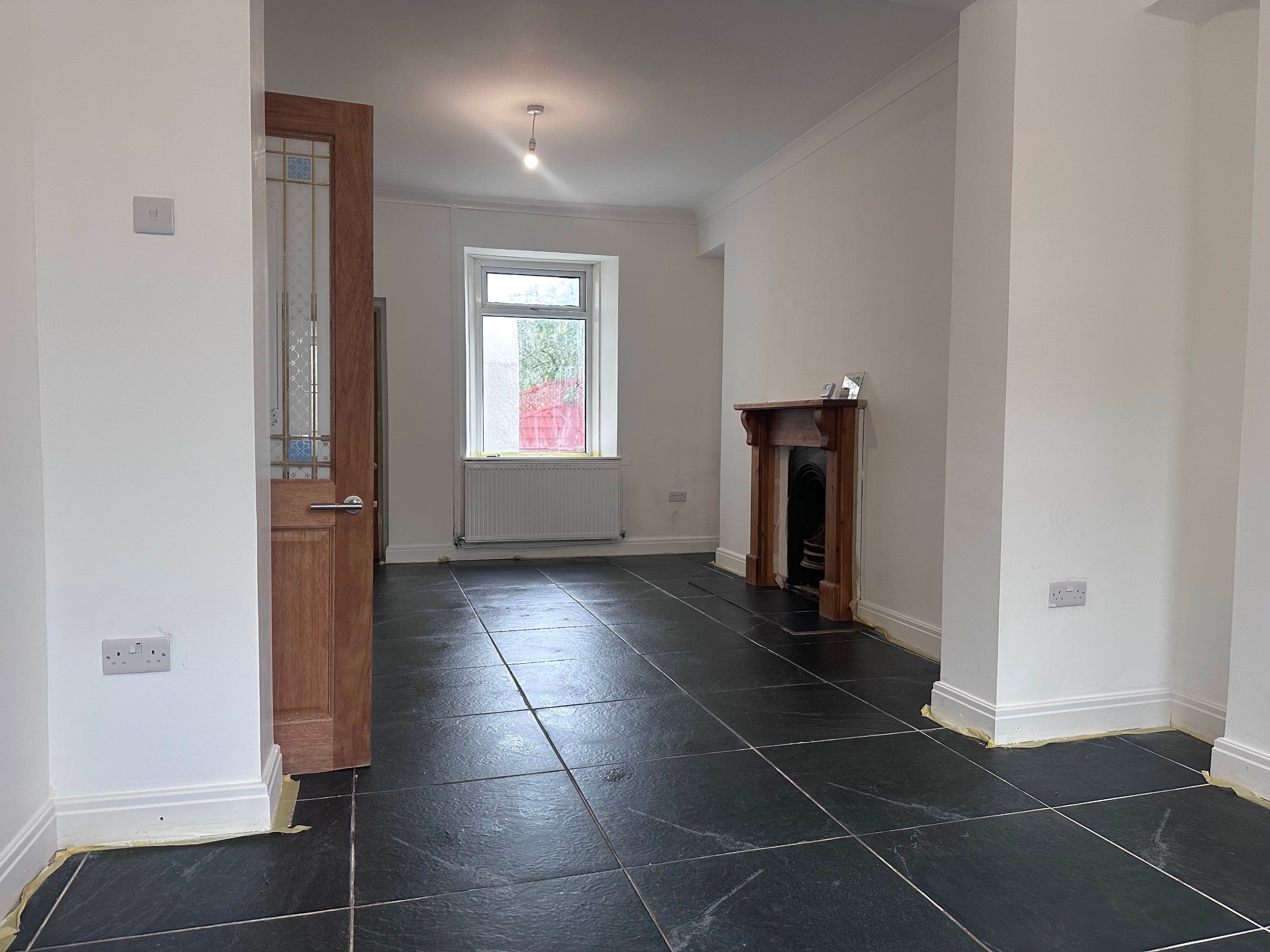 House Birchgrove Road in Glais