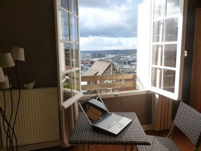 Room Avenue du Général Gallieni in Mont-Saint-Aignan