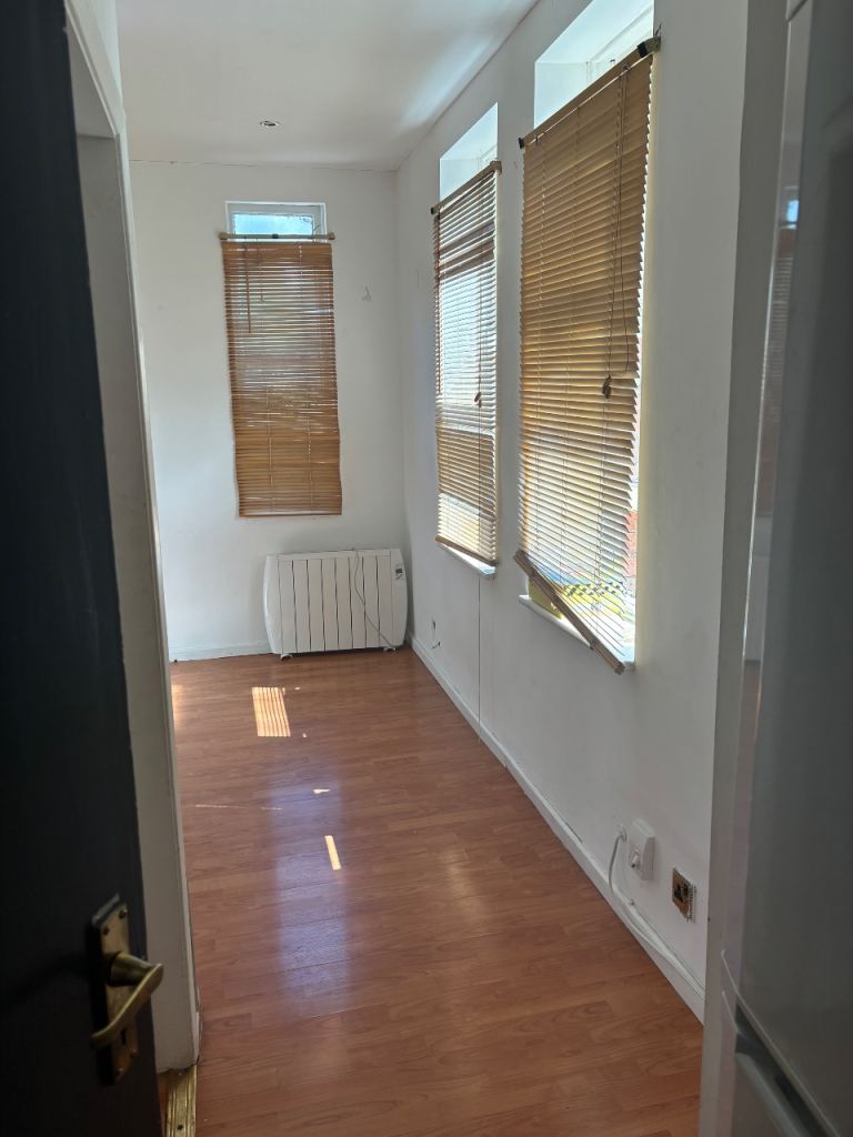 Flat Yardley Wood Road in Birmingham