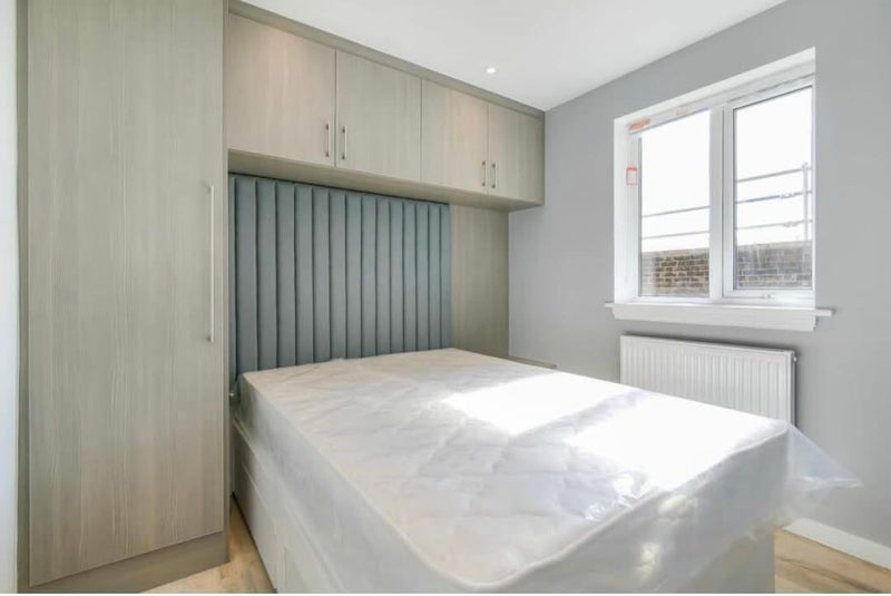 Room Balham High Road in Greater London