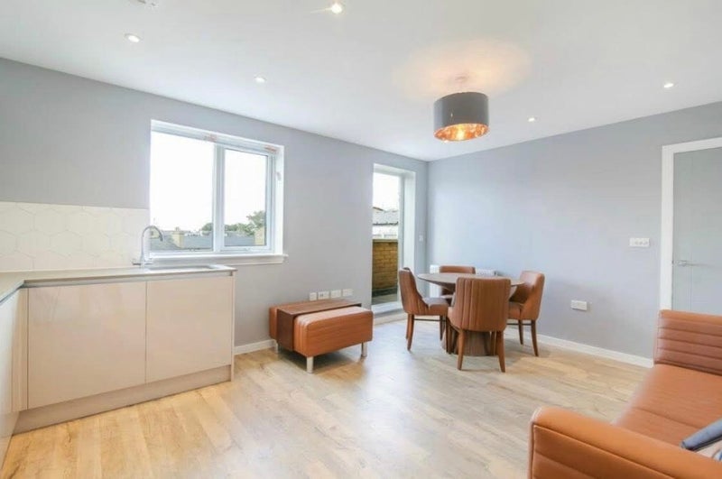 Room Balham High Road in Greater London