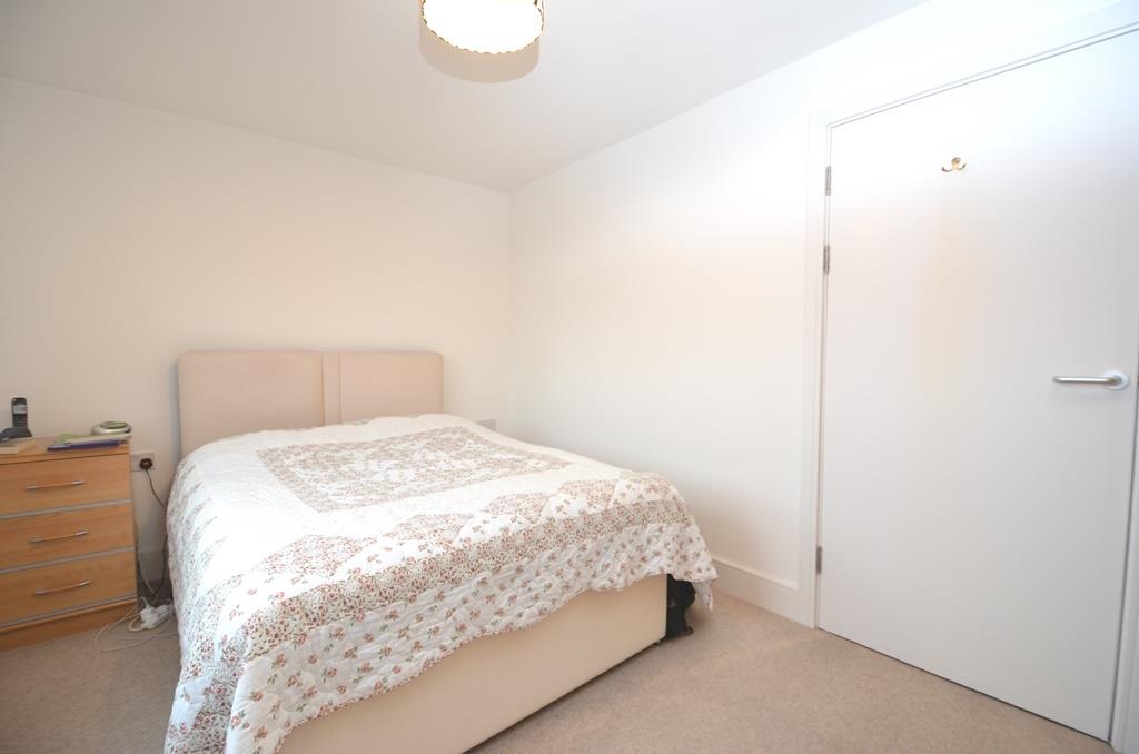 Flat Clayton Road in Greater London