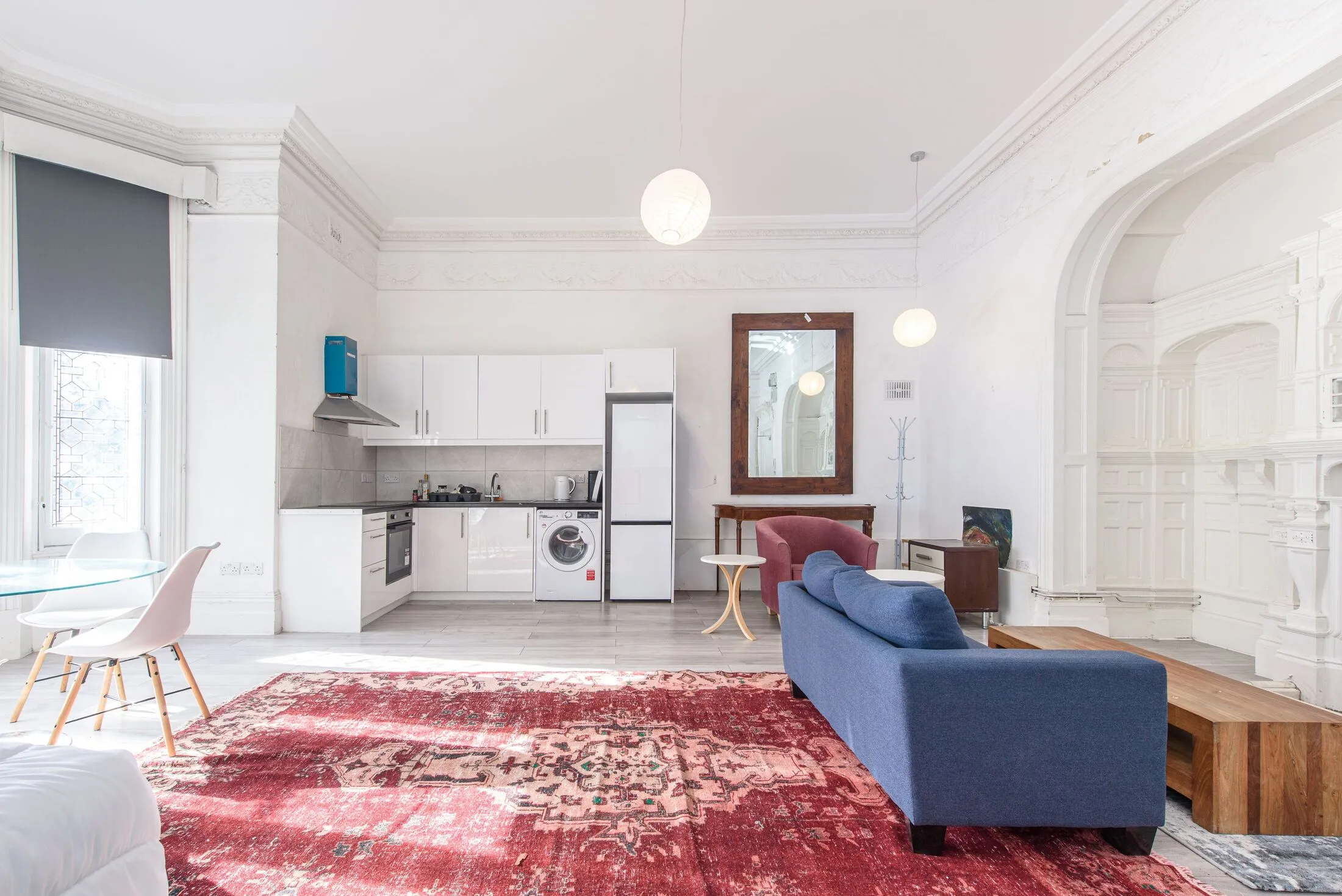 Flat Eton Avenue in Greater London