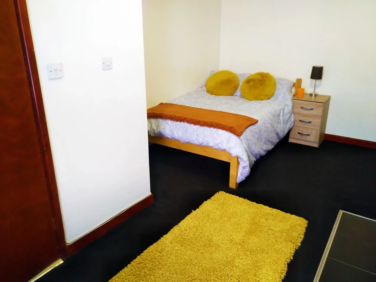 Flat Thornbury Avenue in Southampton