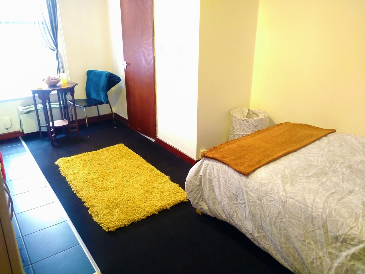 Flat Thornbury Avenue in Southampton