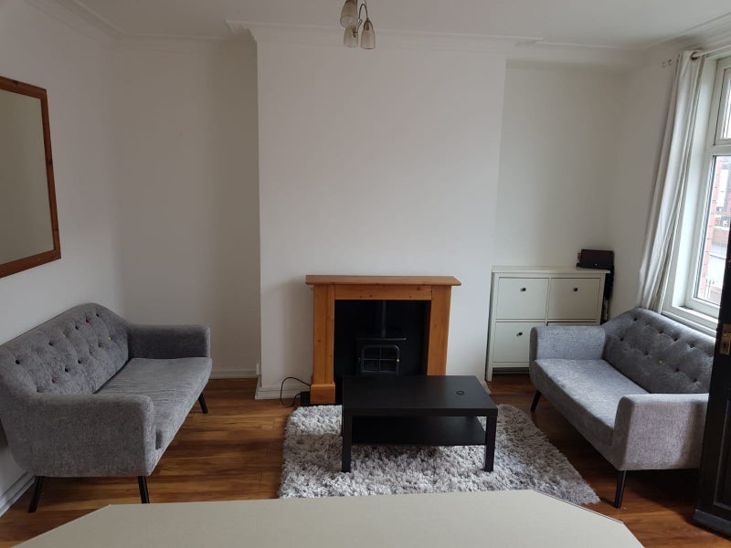 Room St Hilda's Road in Leeds