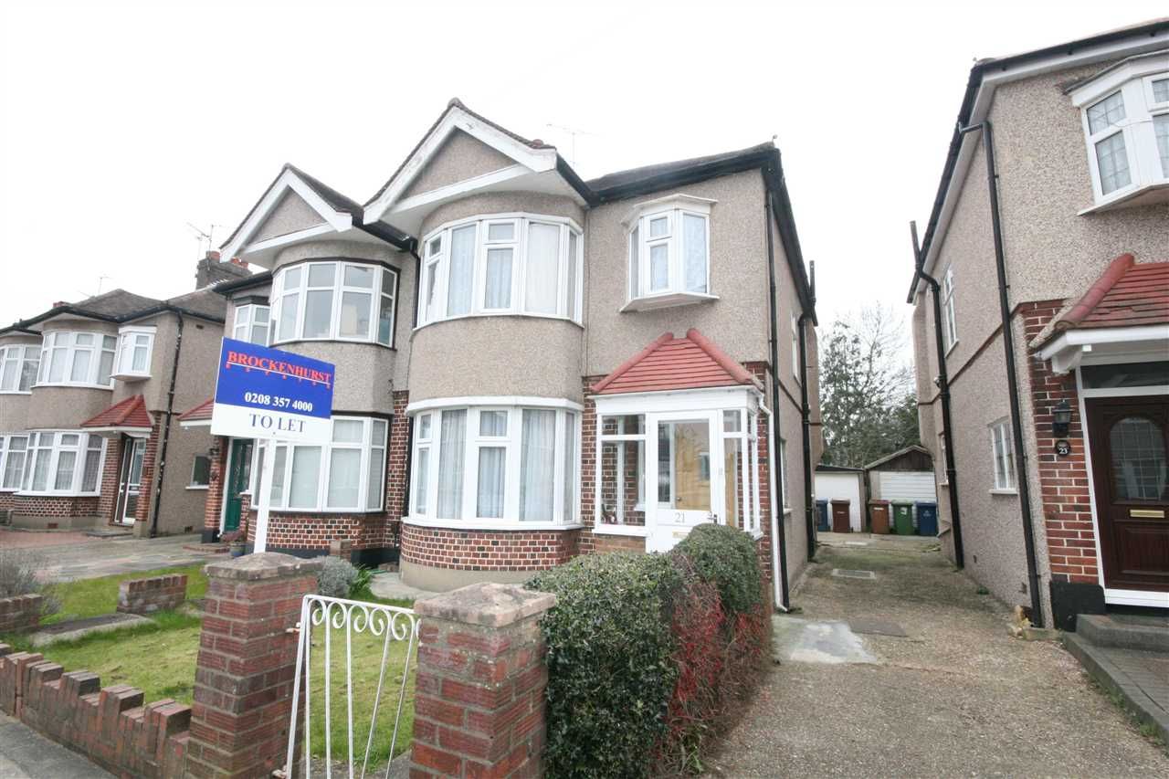 House Dorchester Avenue in Greater London