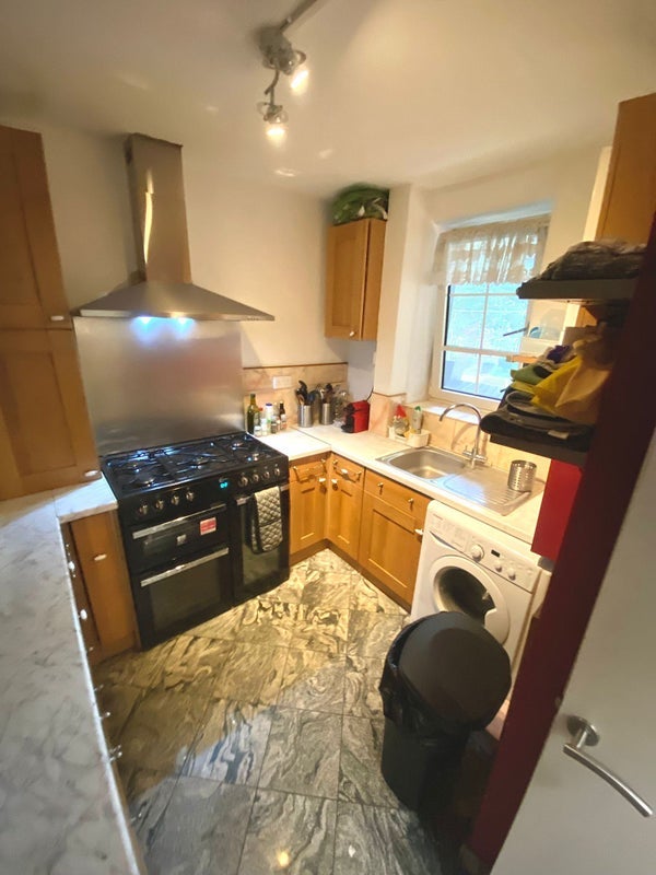 Flat Welland Street in Greater London