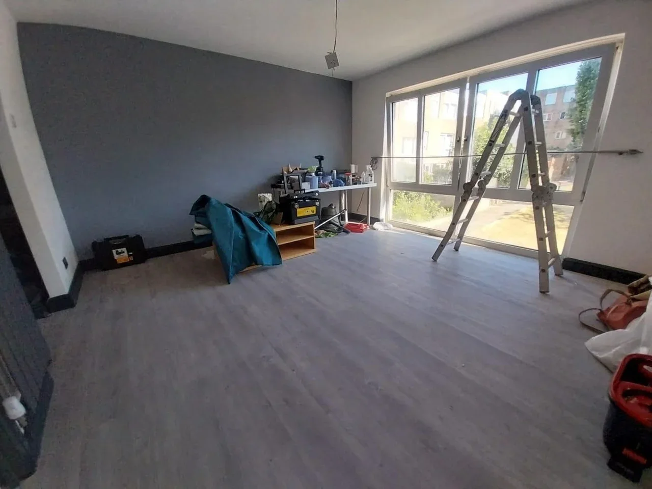Flat Leyburn Gardens in Greater London