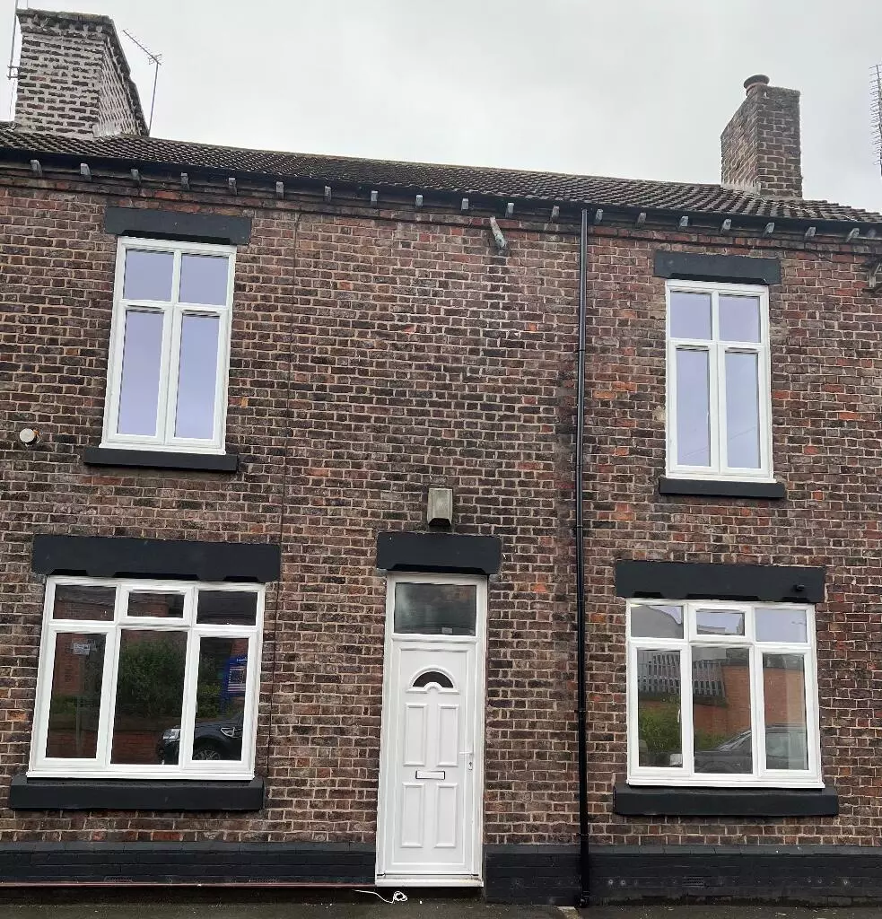 Room Lacey Street in Widnes
