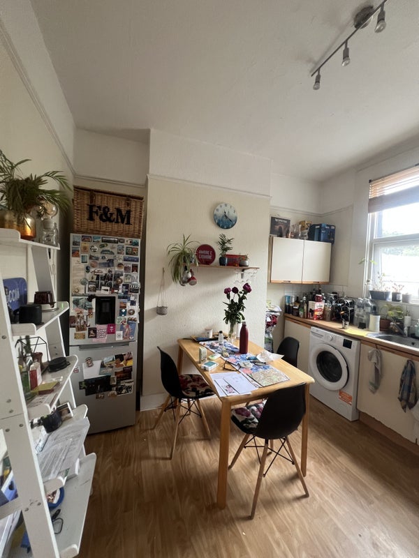Room Northcote Road in Greater London