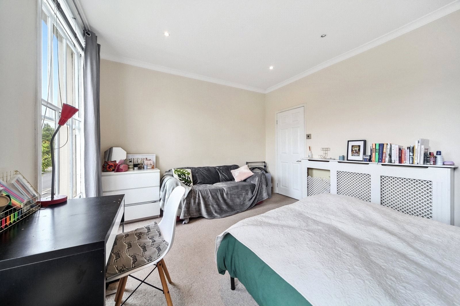 Flat Royal College Street in Greater London