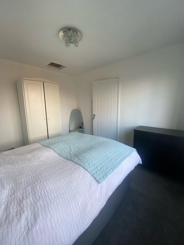 Room Chippenham Road in Manchester