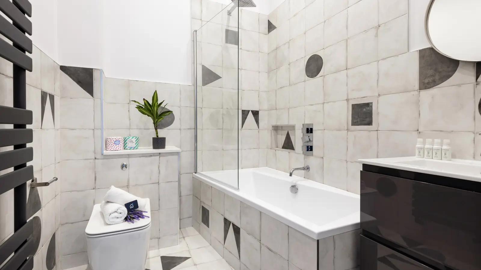 Flat Southwood Avenue in Greater London