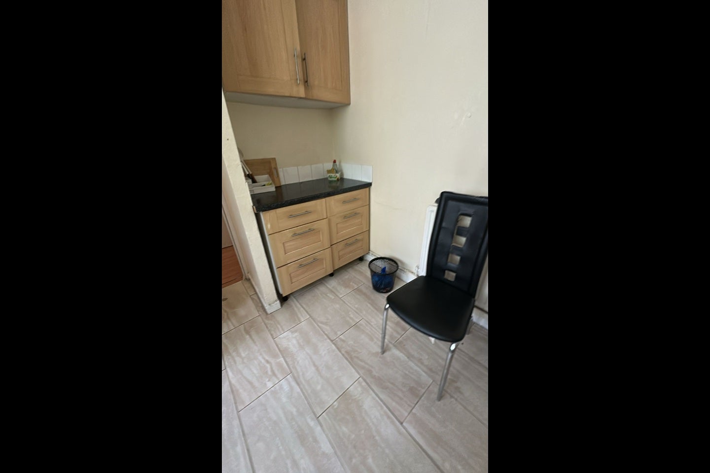 Room St James's Crescent in Greater London