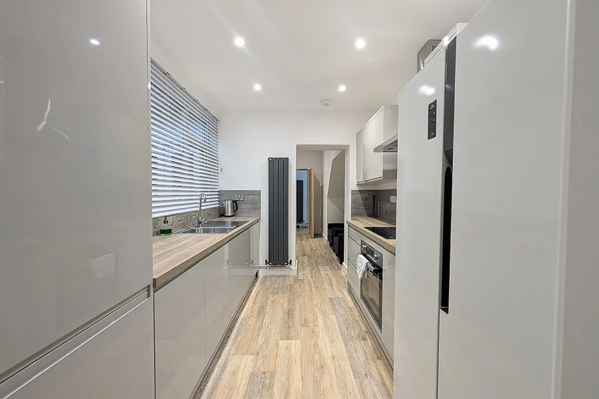 Room Brook Street in Pontypridd