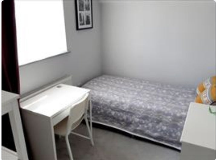 Room Victoria Road in Chelmsford