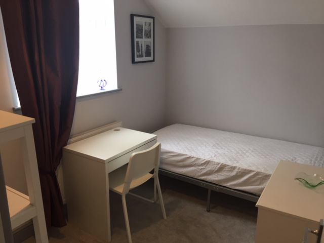 Room Victoria Road in Chelmsford