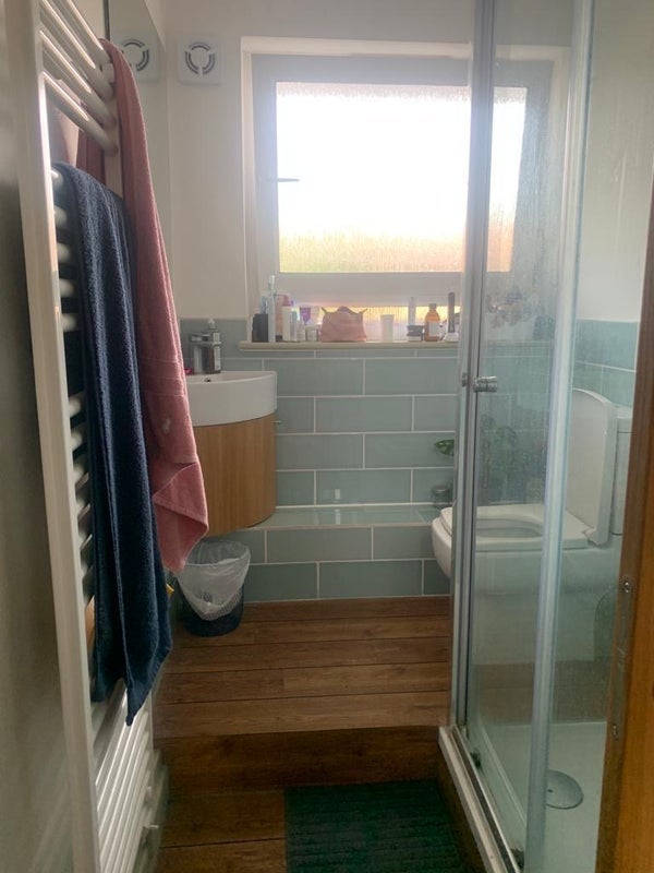 Room Ivy Street in Greater London