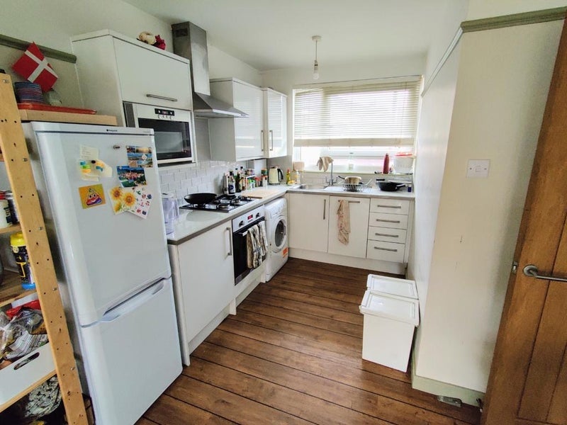 Room Ivy Street in Greater London