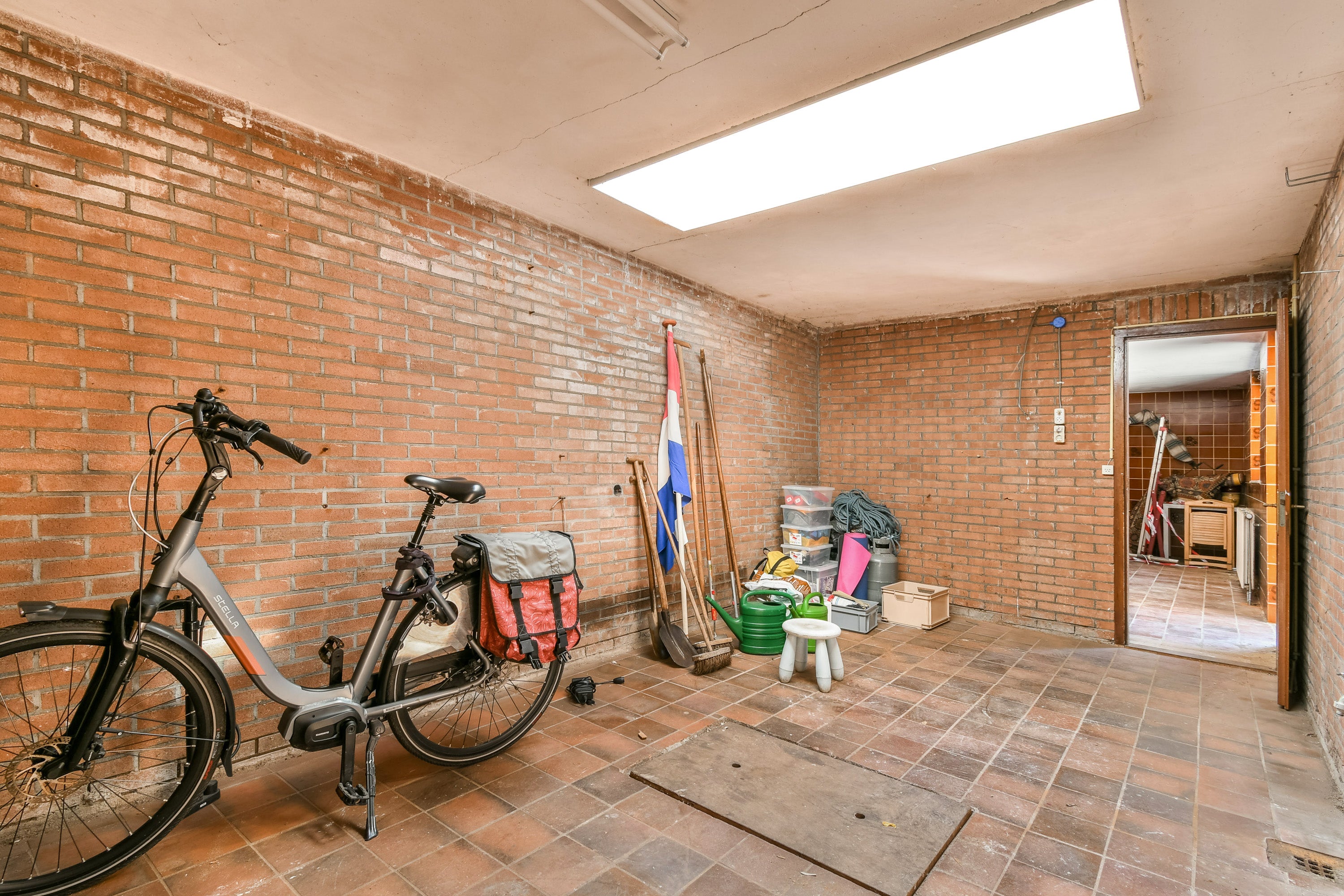 Twee-onder-één-kap te koop: Nieuwemeerdijk 122, Badhoevedorp