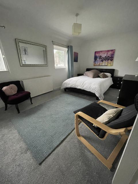Room Swanmoor Crescent in Bristol