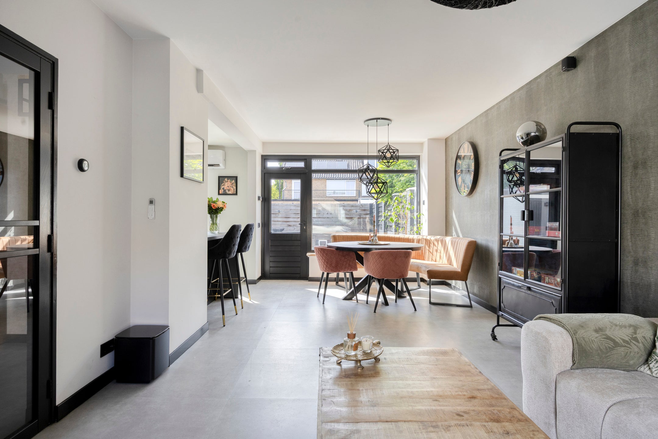 Hoekwoning te koop: Rudolf van Baarlestraat 6, Oss
