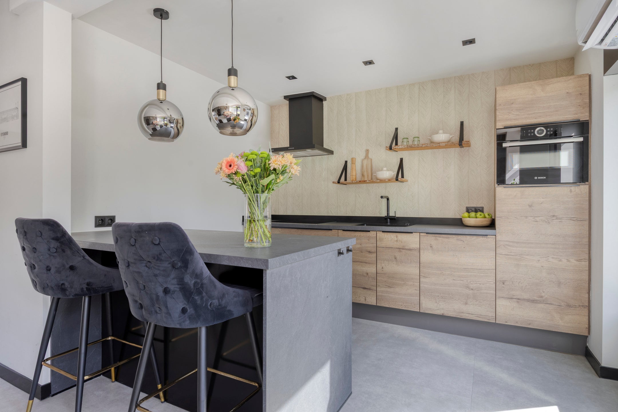 Hoekwoning te koop: Rudolf van Baarlestraat 6, Oss