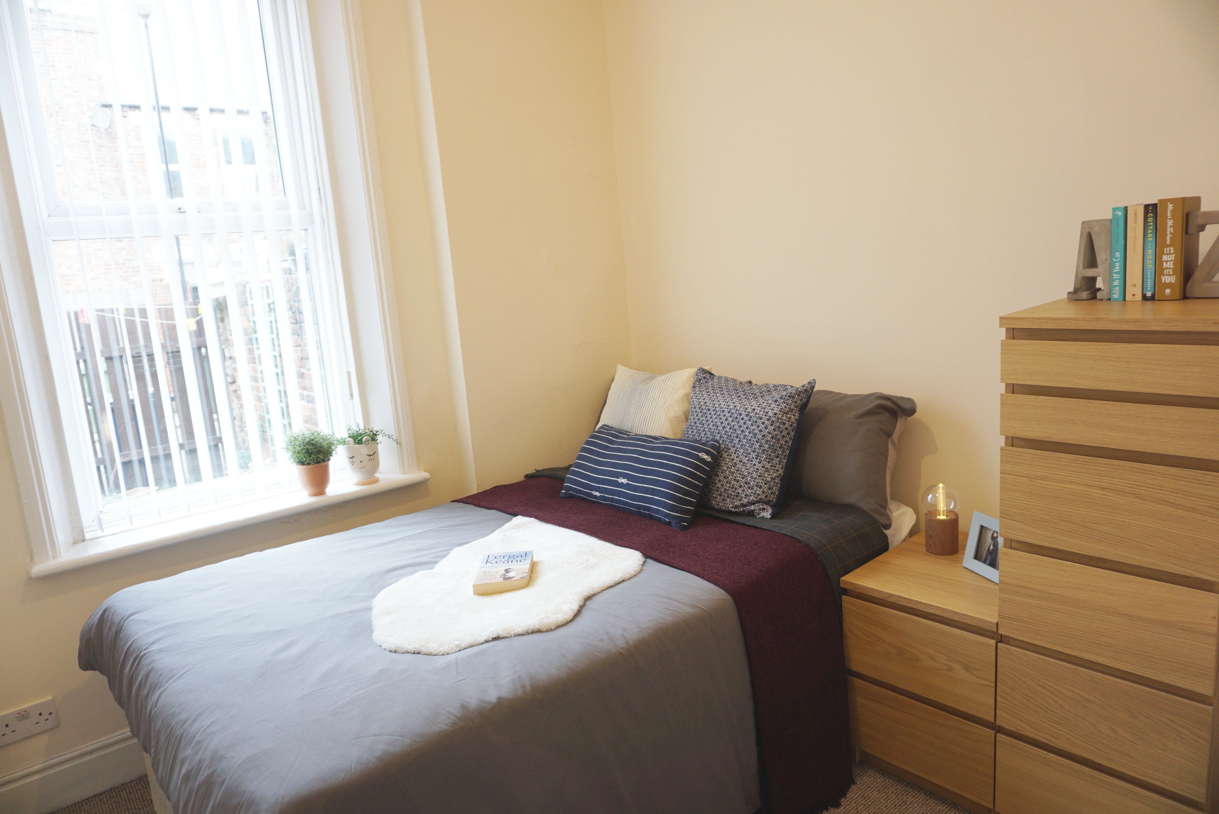 Flat Sixth Avenue in Newcastle upon Tyne