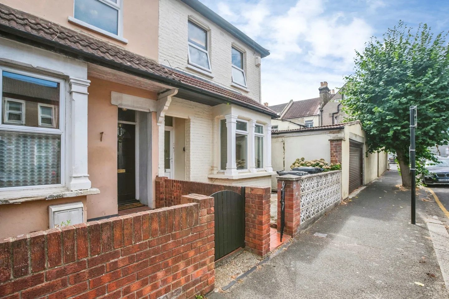 House Lancing Road in Greater London