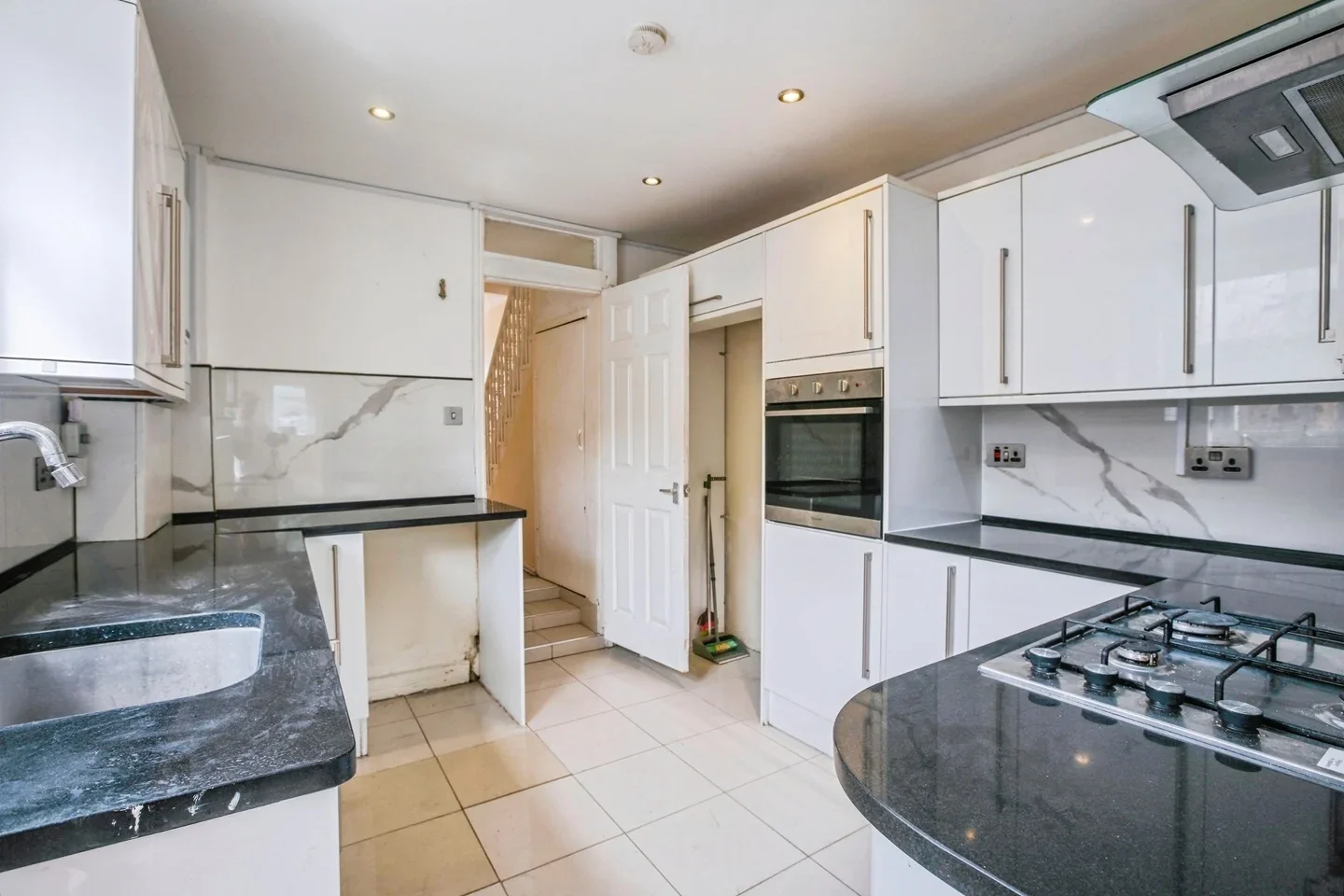 House Lancing Road in Greater London