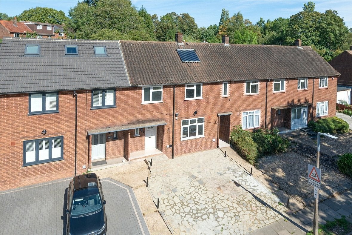 House Holyrood Crescent in St Albans