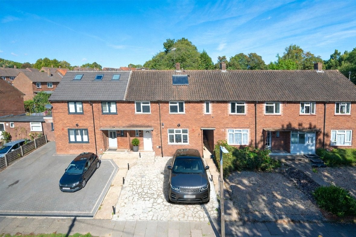 House Holyrood Crescent in St Albans