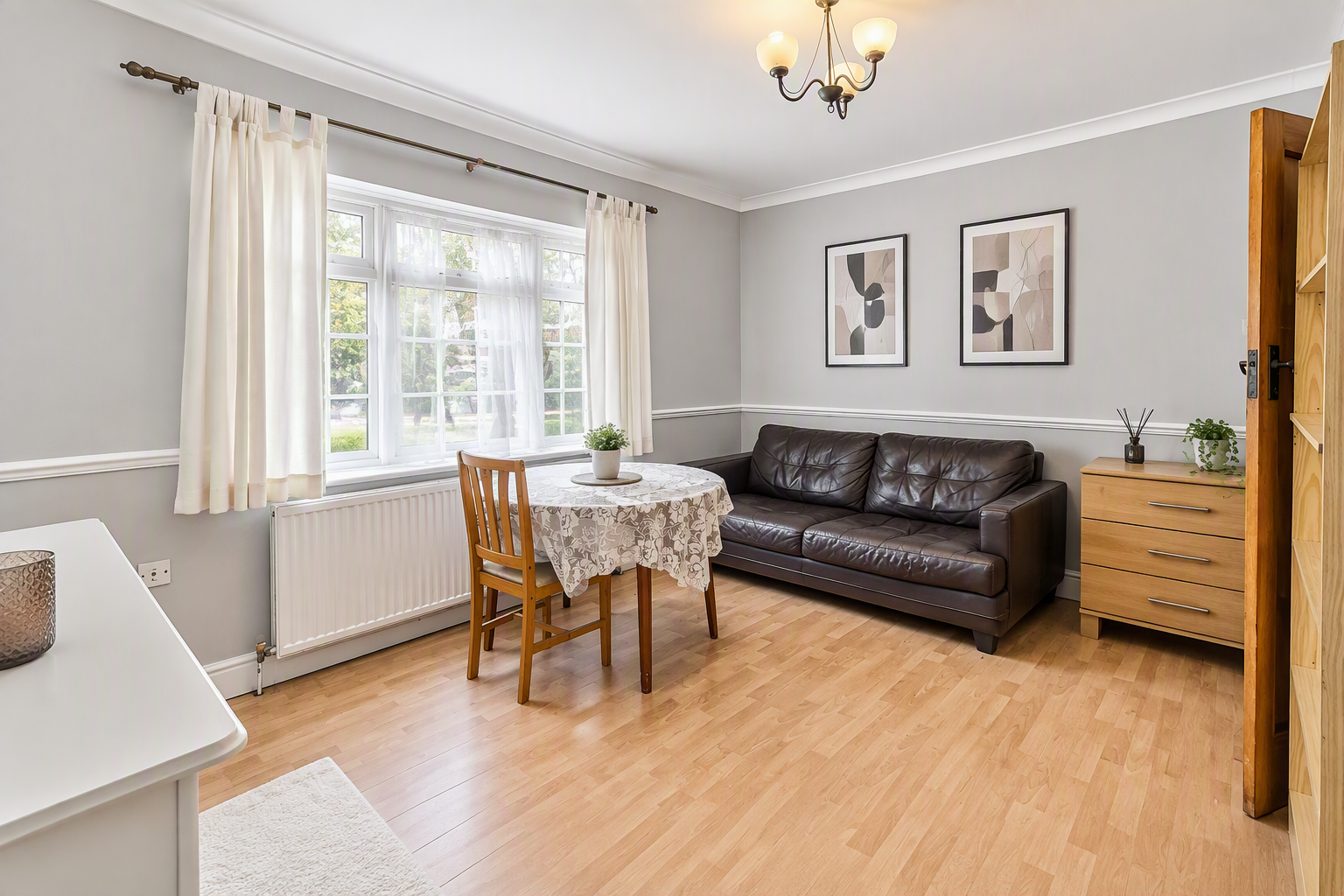 Flat Oakley Close in Greater London