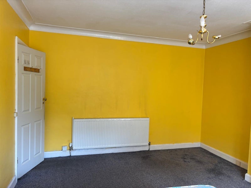 Room Chatsworth Road in Greater London