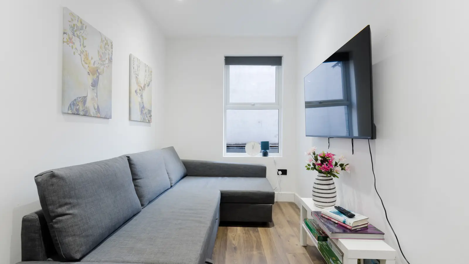 Flat Harrow Road in City of Westminster