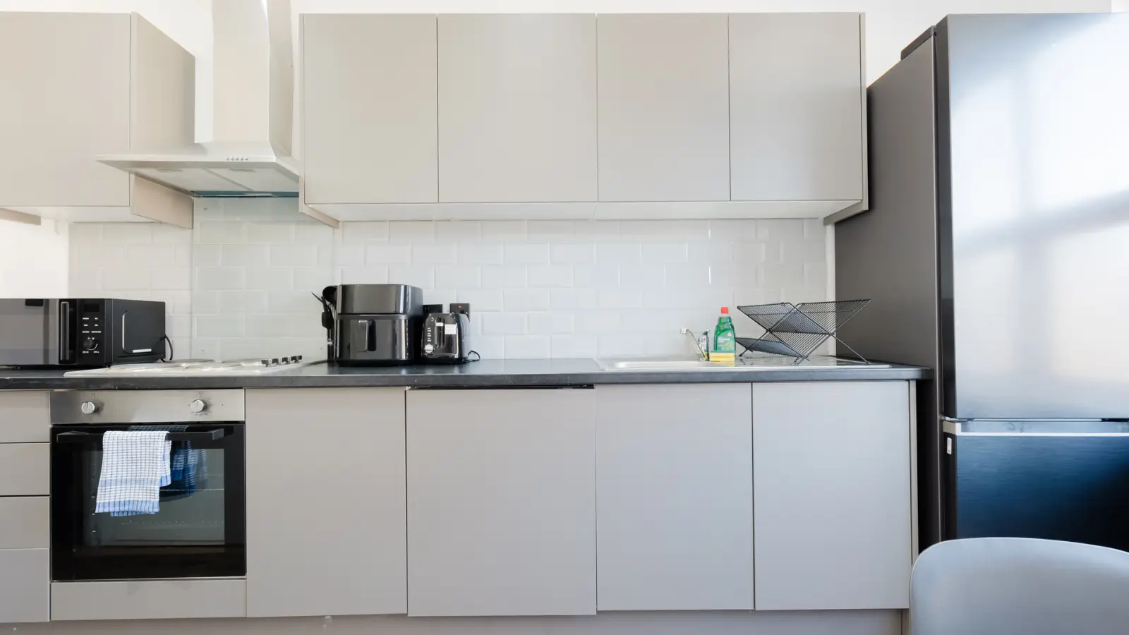 Flat Elgin Avenue in City of Westminster