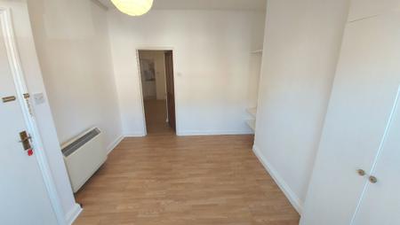 Flat Houghton Road in South Kesteven