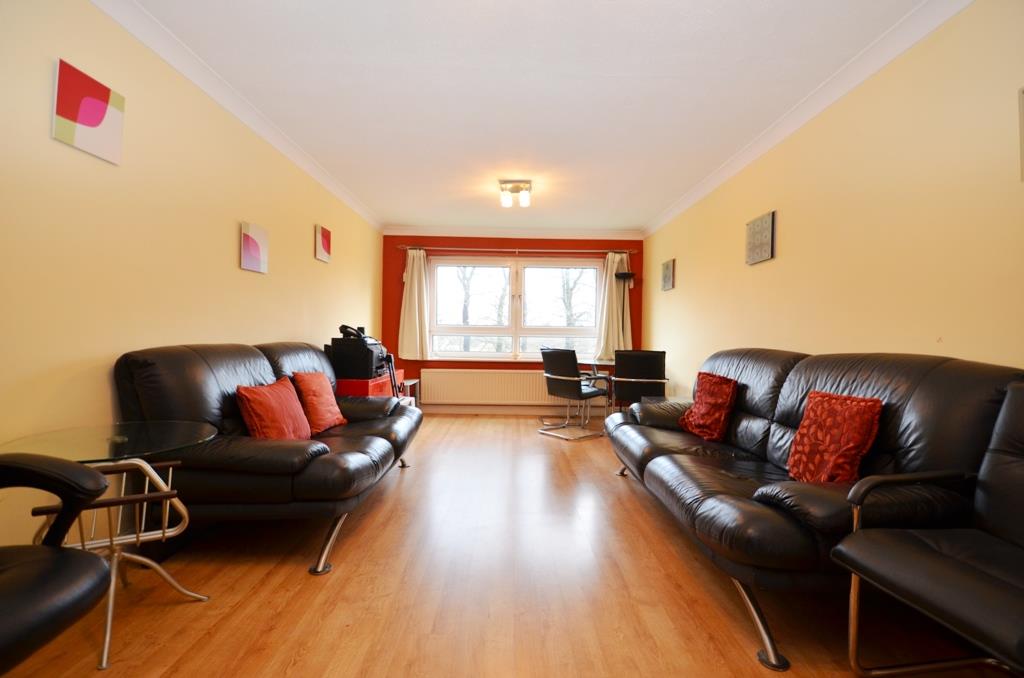 Flat Orchard Waye in Greater London