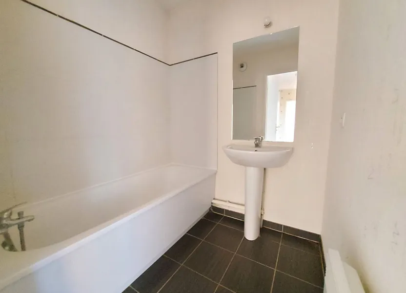 Appartement Avenue Georges Clemenceau à Vaux-le-Pénil